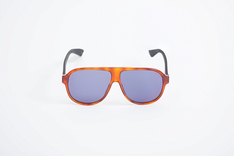 Солнцезащитные очки Gucci GG0009S
