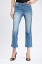 Джинсы Alice + Olivia Bryce Cropped Flare Jeans in Faded Denim