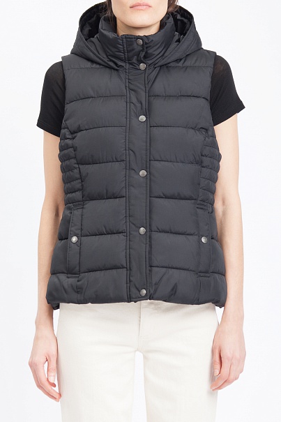 Жилетка Abercrombie & Fitch Hooded Puffer Vest